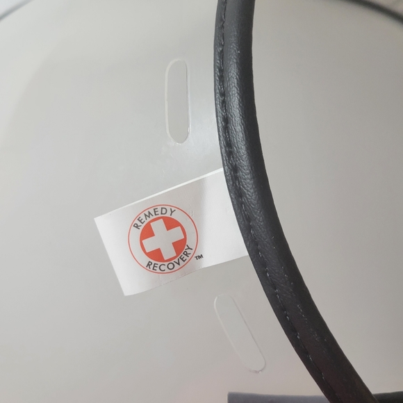 Dog Cone for X-large dog new with all the tags still attached - Picture 3 of 8